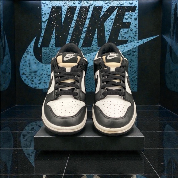 Nike Dunk Low Panda Black White Women’s Size 8 CW1590-100 Sneakers - Picture 3 of 10